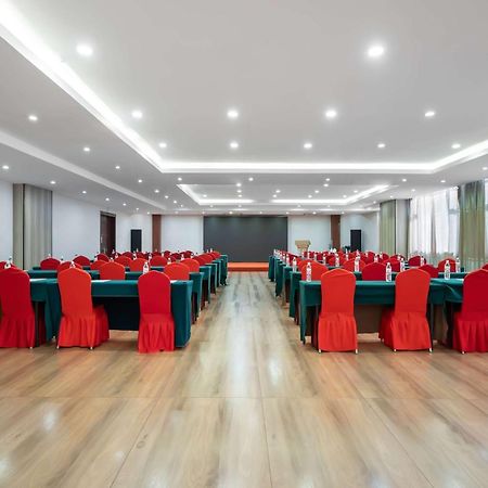 Hotel Ramada Linyi North Exterior foto