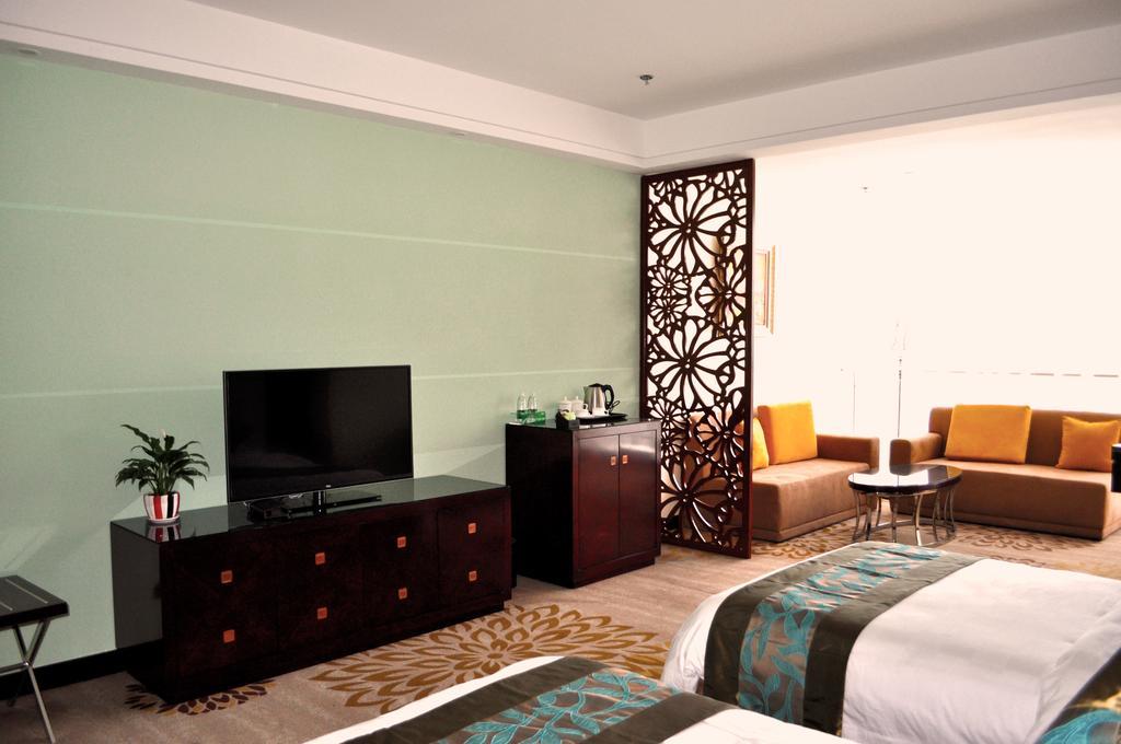 Hotel Ramada Linyi North Exterior foto