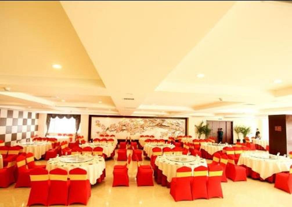 Hotel Ramada Linyi North Exterior foto