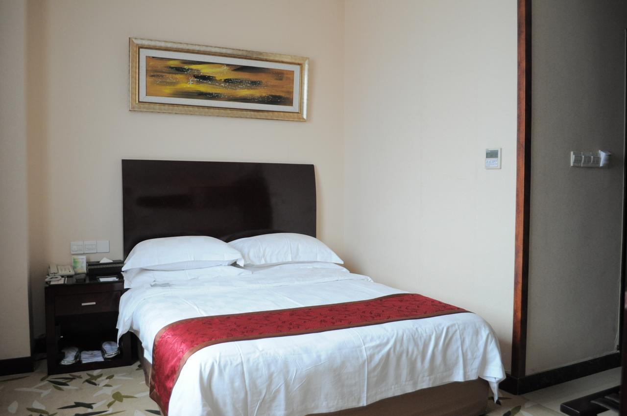Hotel Ramada Linyi North Exterior foto