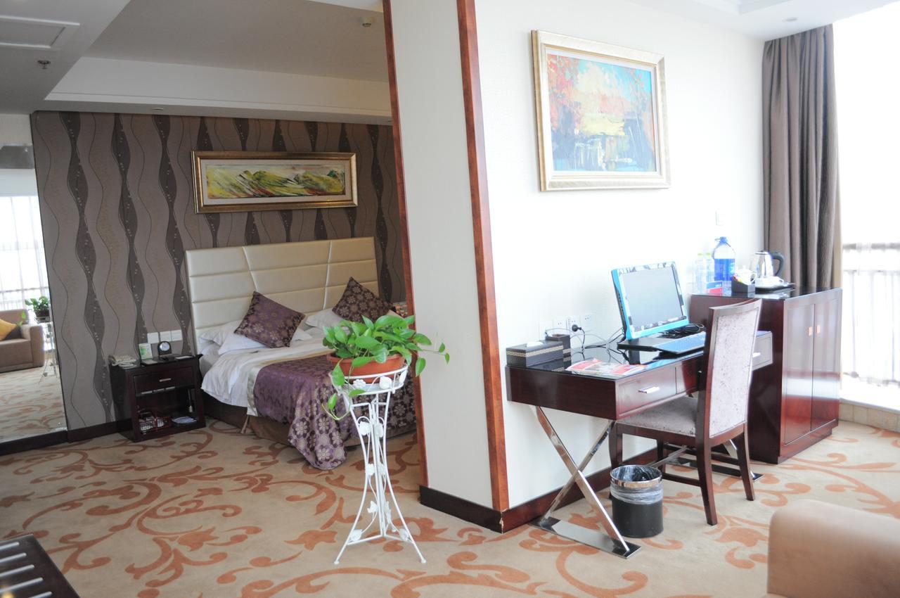 Hotel Ramada Linyi North Exterior foto